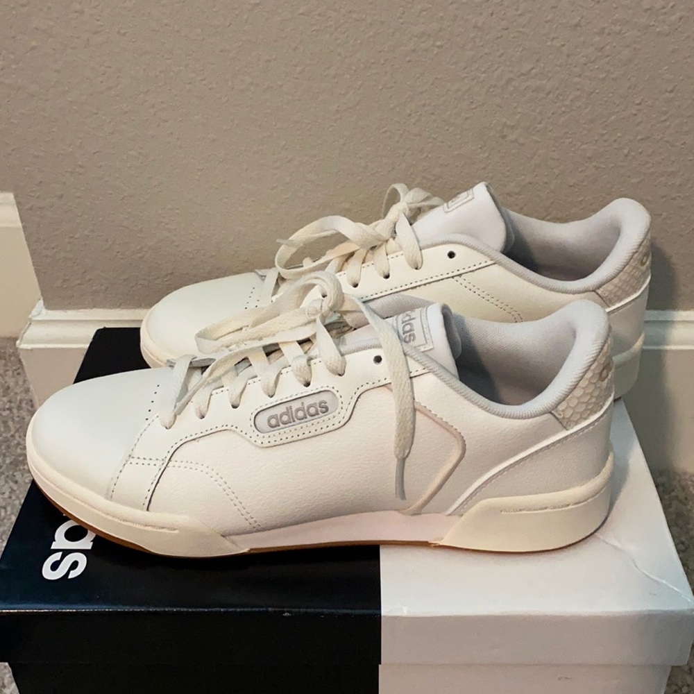 adidas Women's Roguera Cross Trainer size 9